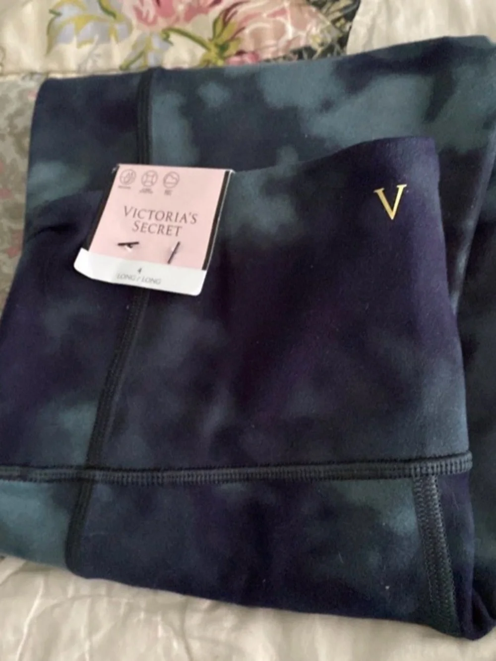 Victoria's Secret Tie-Dye Lace-Up Sports Bra & Leggings Set